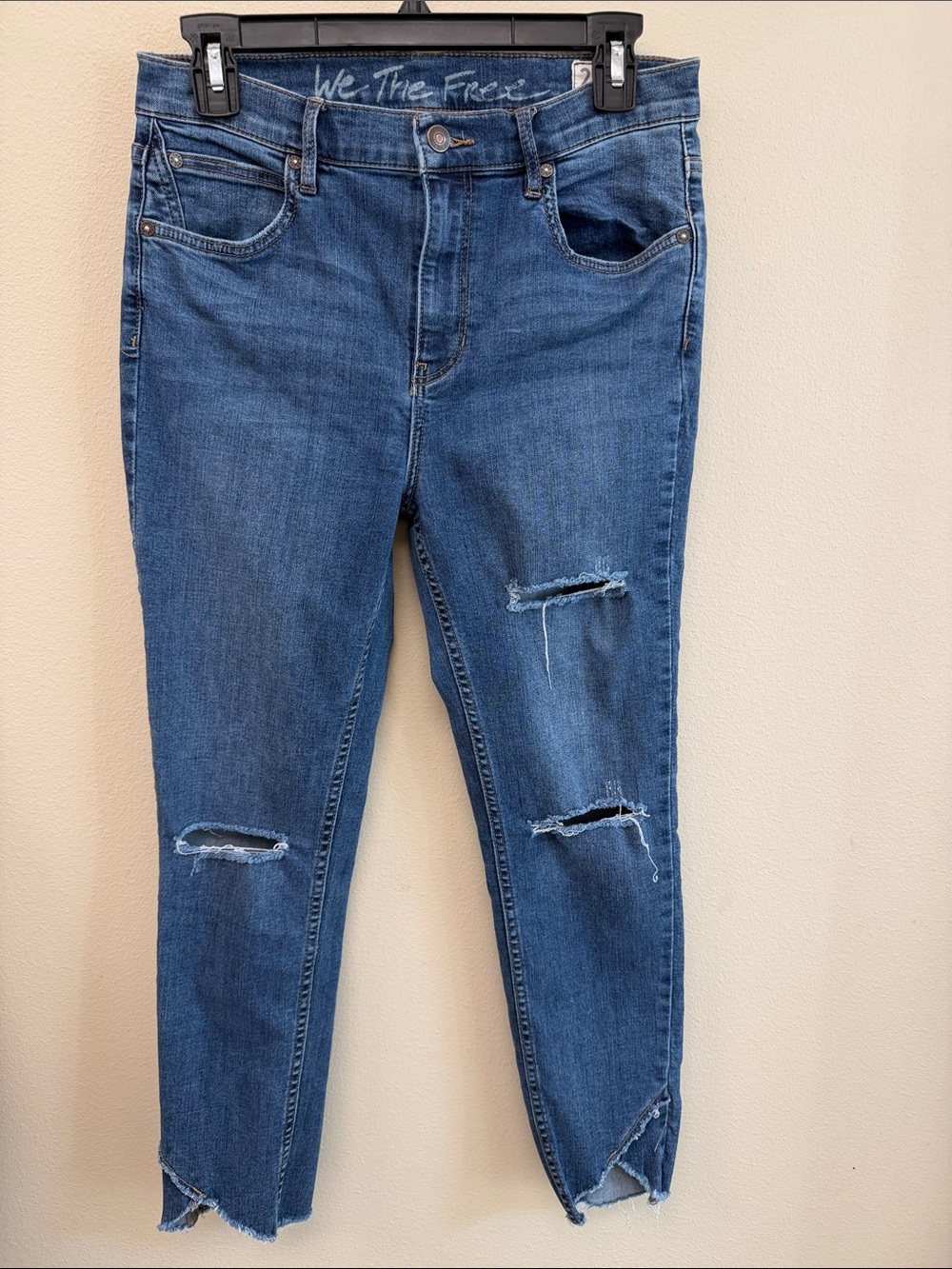 We The Free Distressed Dark Blue Ankle Skinny Jeans Sz29